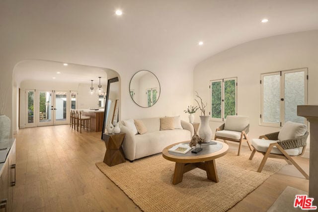 8817 Ashcroft Avenue, West Hollywood, CA 90048