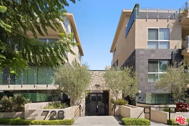 728 North Sweetzer Avenue, 402, West Hollywood, CA 90069