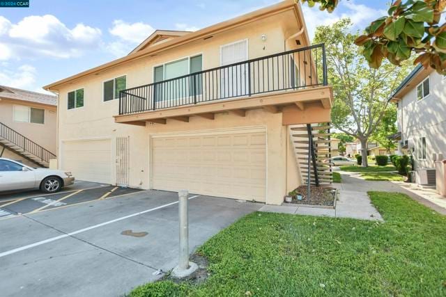 2205 PEPPERTREE WAY