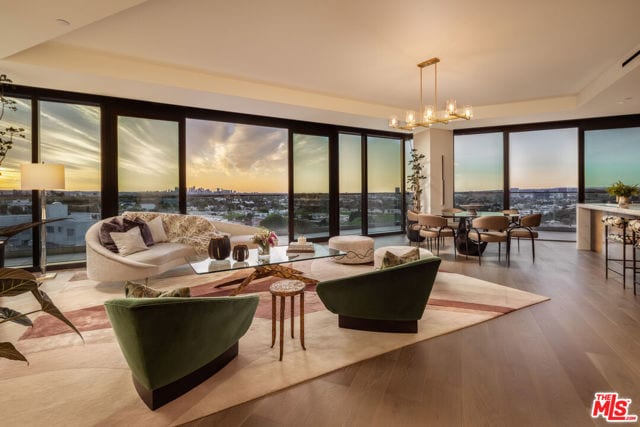 8420 West Sunset Boulevard, 801, West Hollywood, CA 90069