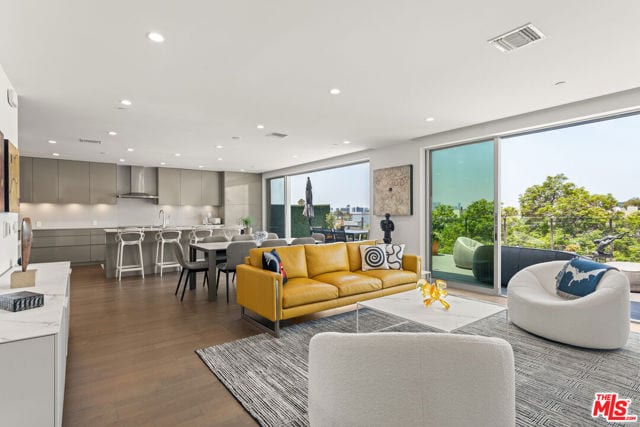 728 North Sweetzer Avenue, 403, West Hollywood, CA 90069