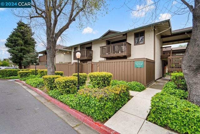2416 Shadow Ln