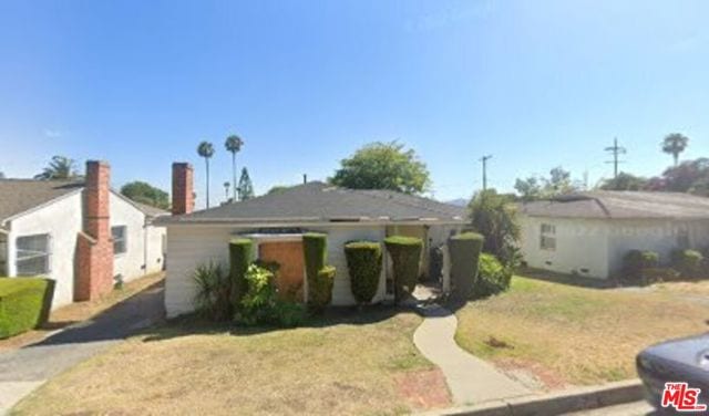 26 East Altadena Drive