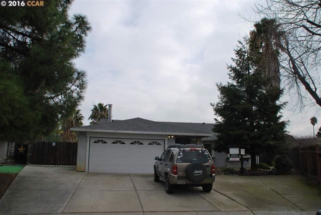 2201 BAKER CT