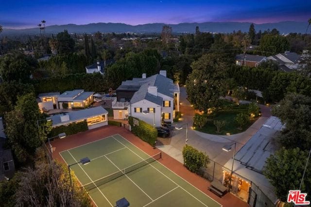 17503 Rancho Street, Encino, CA 91316