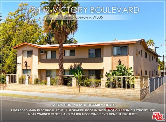 19419 Victory Boulevard, Reseda, CA 91335