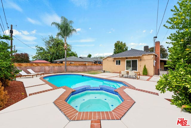 1444 North Ontario Street, Burbank, CA 91505