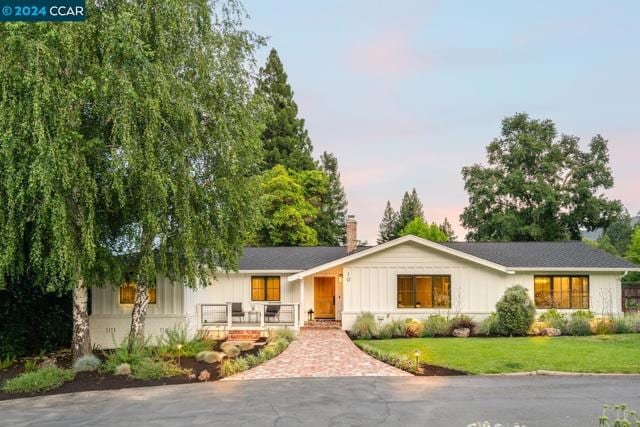 10 Los Alamos Court