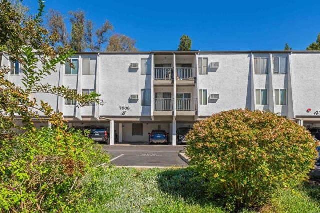7508 Parkway Drive, 108, La Mesa, CA 91942