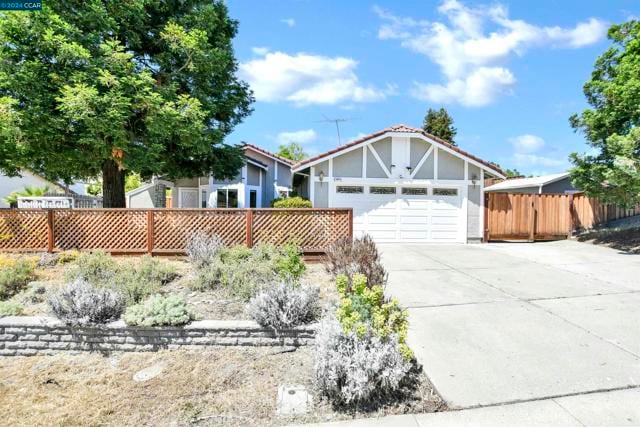 2645 Asilomar Dr