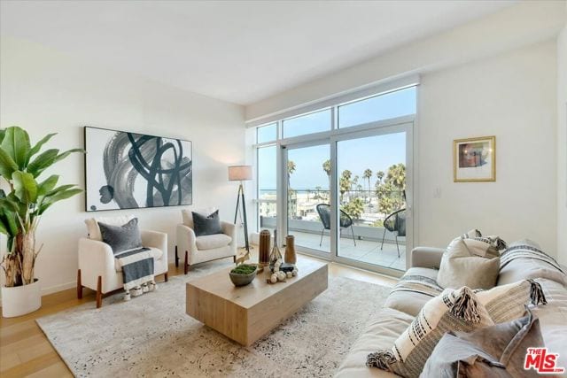 1705 Ocean Avenue, 502, Santa Monica, CA 90401