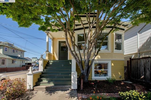 1521 Pacific Ave