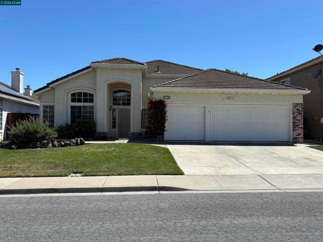 2120 Lynwood Way