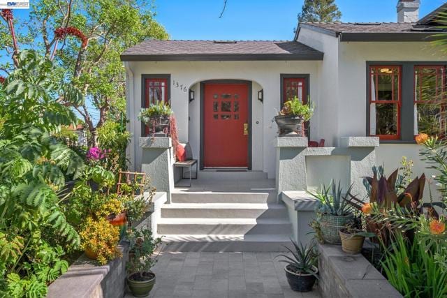 1376 Versailles Ave