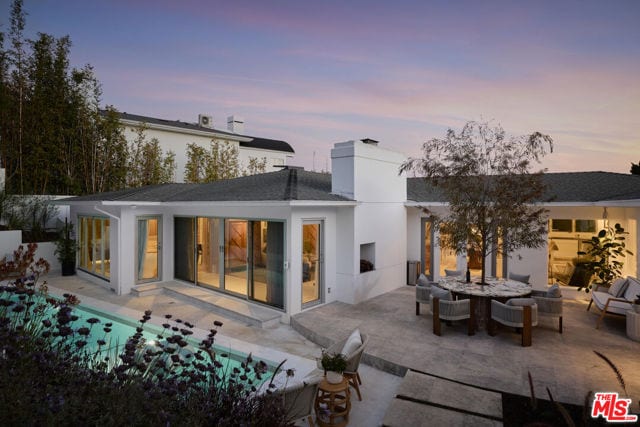 867 Berkeley Street, Santa Monica, CA 90403