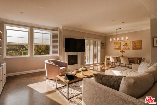 4237 Longridge Avenue, 203, Studio City, CA 91604
