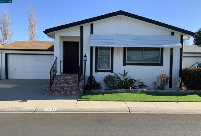 1831 Geneva Ln.