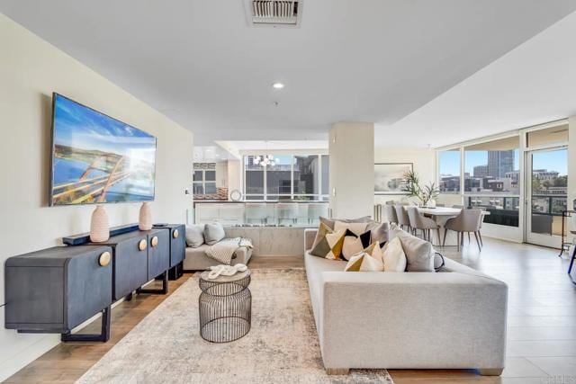 510 1st Ave, 402, San Diego, CA 92101