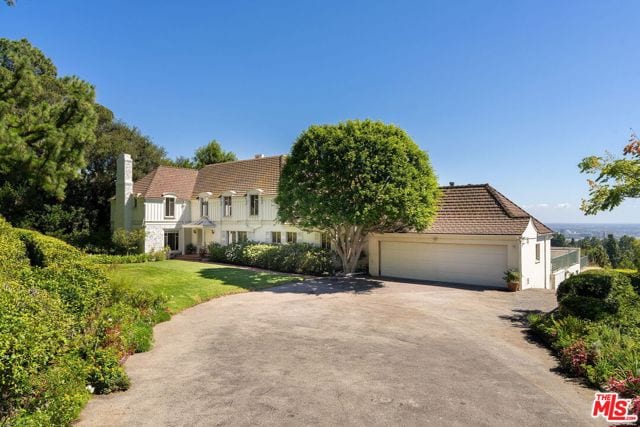 1000 North Alpine Drive, Beverly Hills, CA 90210