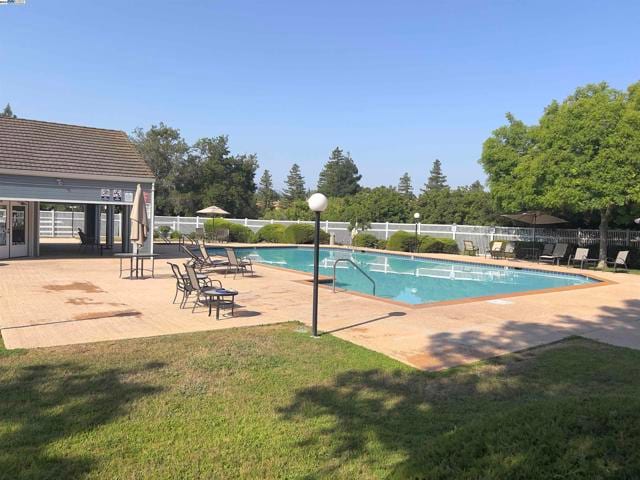 2711 Harvest Ln