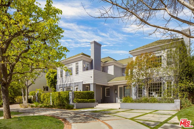 720 North Crescent Drive