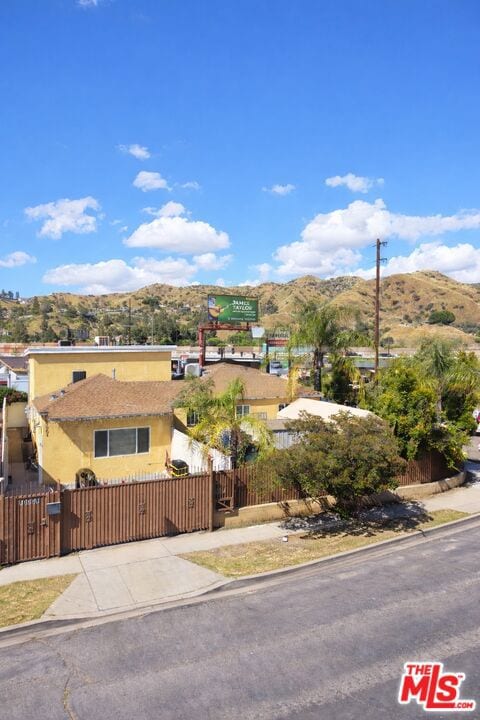 7703 North Hollywood Way