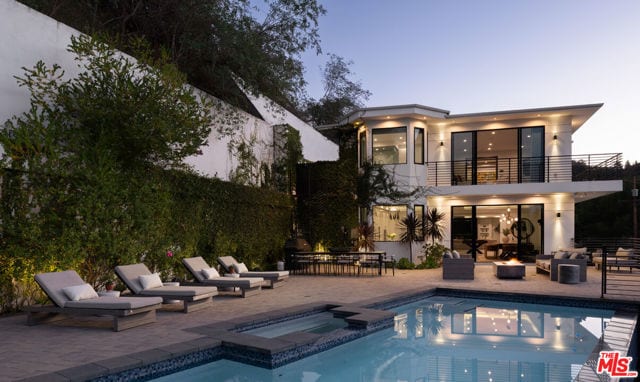 3820 Knobhill Drive, Sherman Oaks, CA 91423