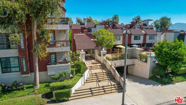 230 Bethany Road, 120, Burbank, CA 91504