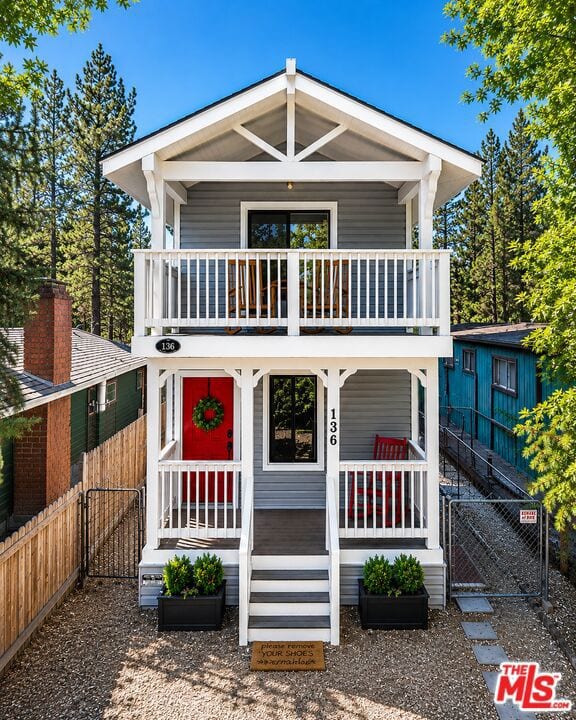 136 East Mountain View Boulevard