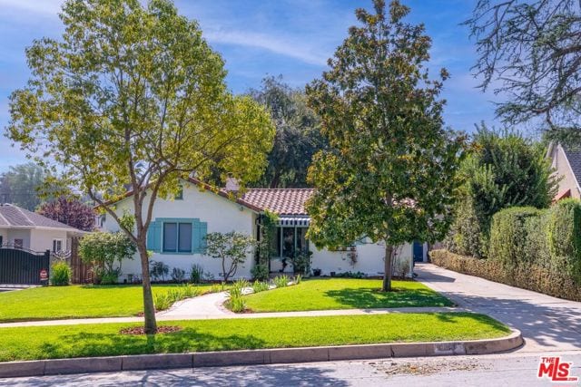 150 Arlington Drive, Pasadena, CA 91105