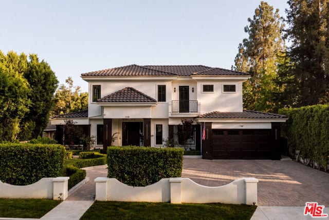 1246 El Vago Street, La Canada Flintridge, CA 91011