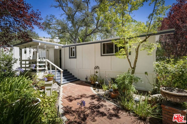 54 Robin Hood Place, Westlake Village, CA 91361