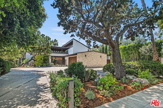 515 North Roxbury Drive, Beverly Hills, CA 90210