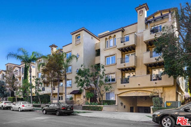 12044 Hoffman Street, 302, Studio City, CA 91604