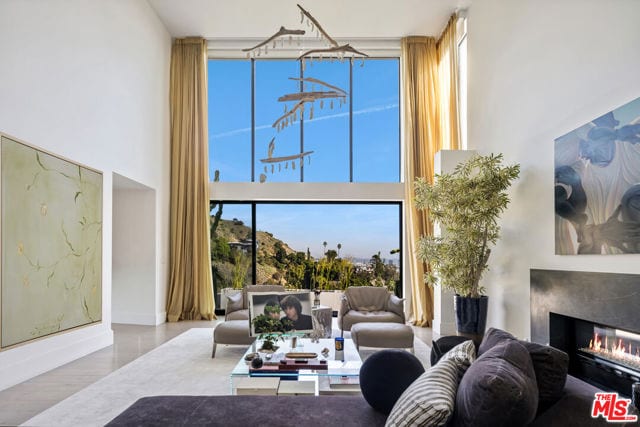 8080 Laurel View Drive