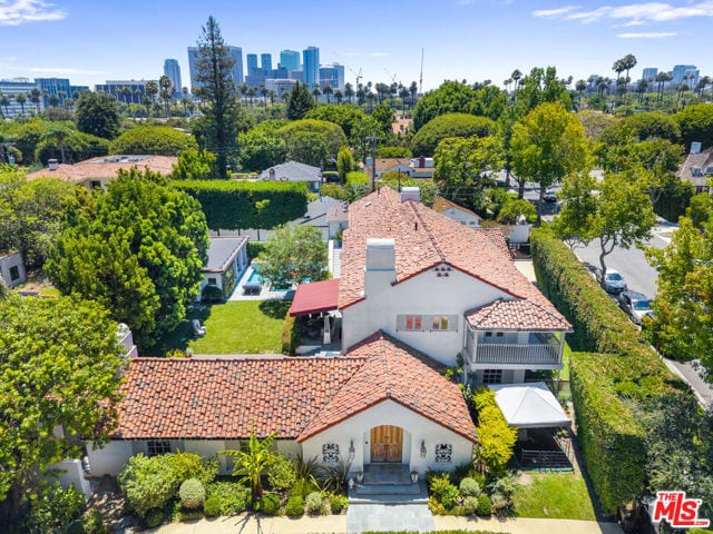 523 North Beverly Drive