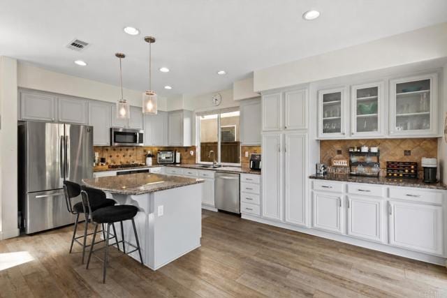 1300 Enchante Way, Oceanside, CA 92056