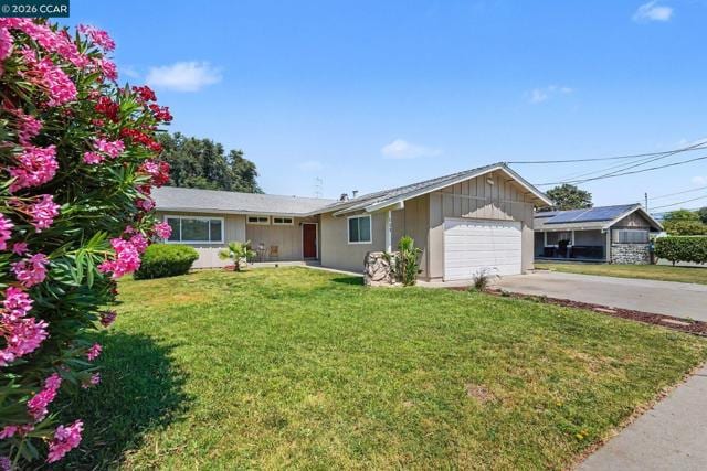 123 East Lake Dr