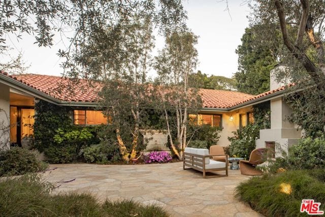 1296 Capri Drive