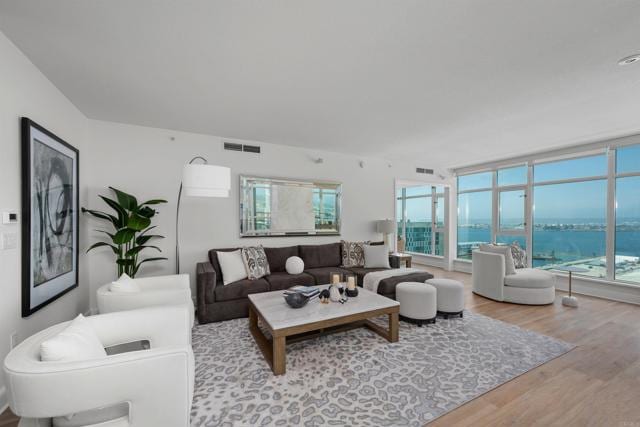 1205 Pacific HWY