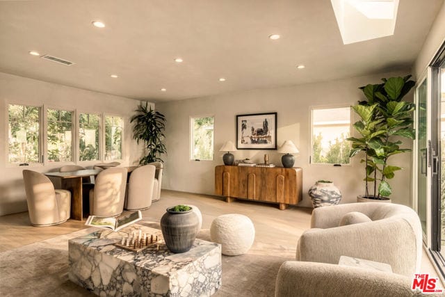 1204 Marine Street, Santa Monica, CA 90405