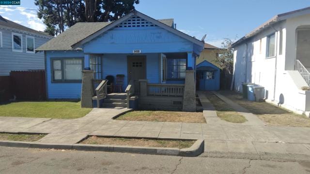 1450 Curtis St