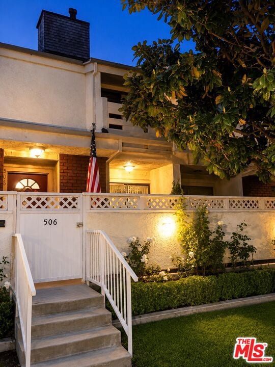19451 Sherman Way, 506, Reseda, CA 91335