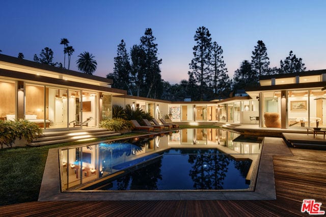 1061 Loma Vista Drive, Beverly Hills, CA 90210