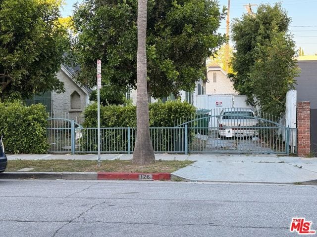 128 North Carson Road