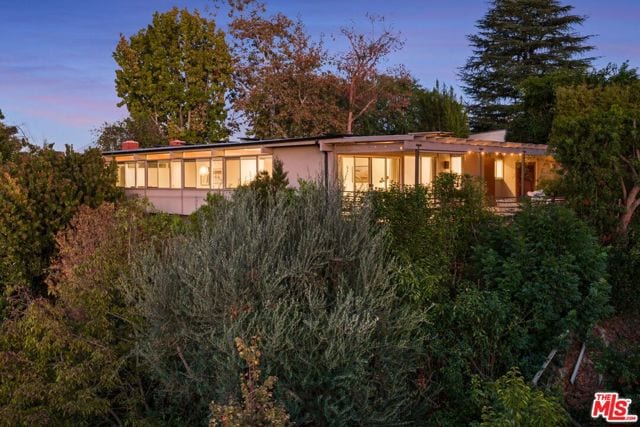 11526 Laurelcrest Drive, Studio City, CA 91604