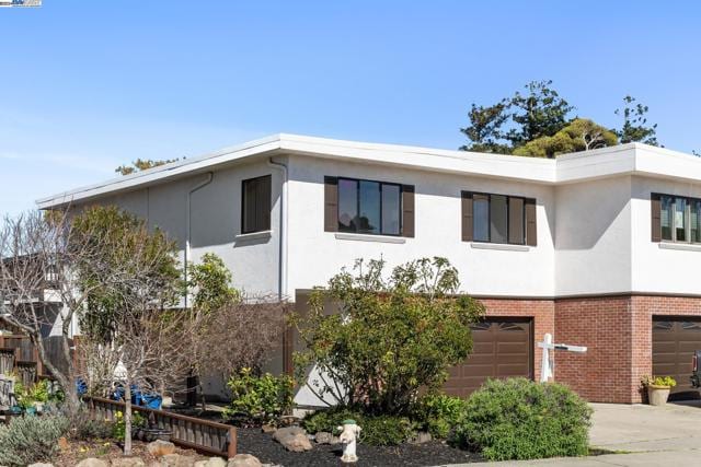 3013 Bayview Dr