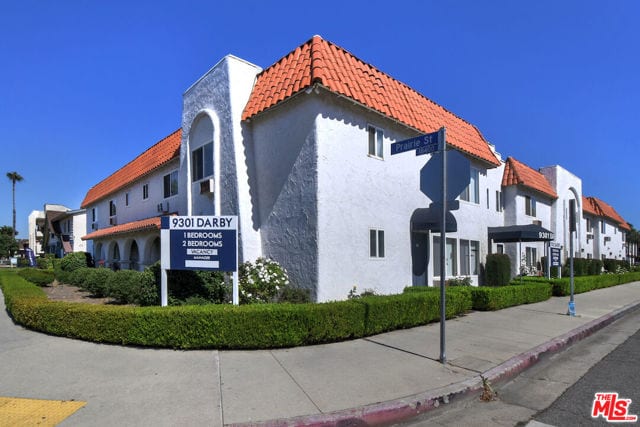 9301 Darby Avenue, Northridge, CA 91325