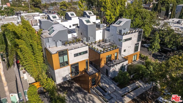 1016 North Martel Avenue, West Hollywood, CA 90046