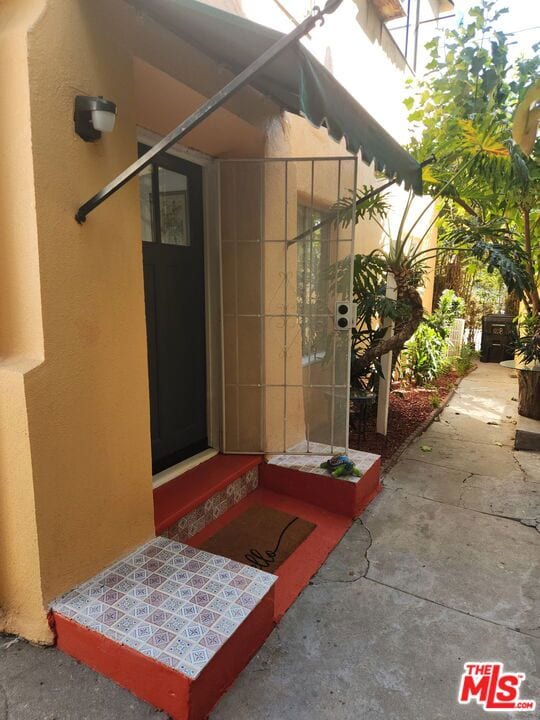 1028 North Hayworth Avenue, West Hollywood, CA 90046